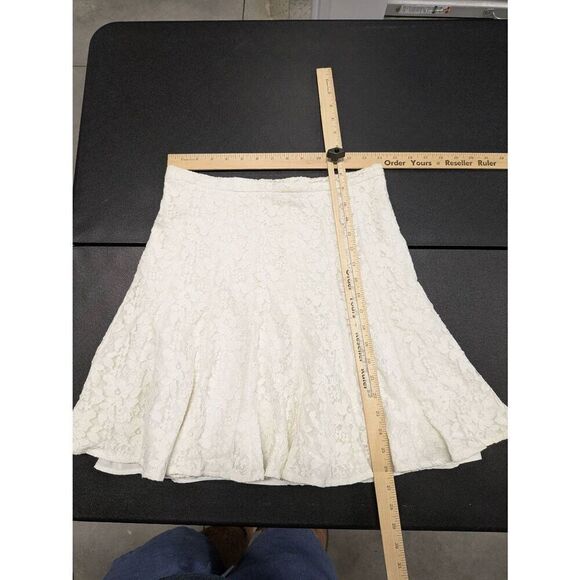 BCBGMaxAzria Lace Paneled A-line Skirt in White Size 08 - Picture 4 of 5